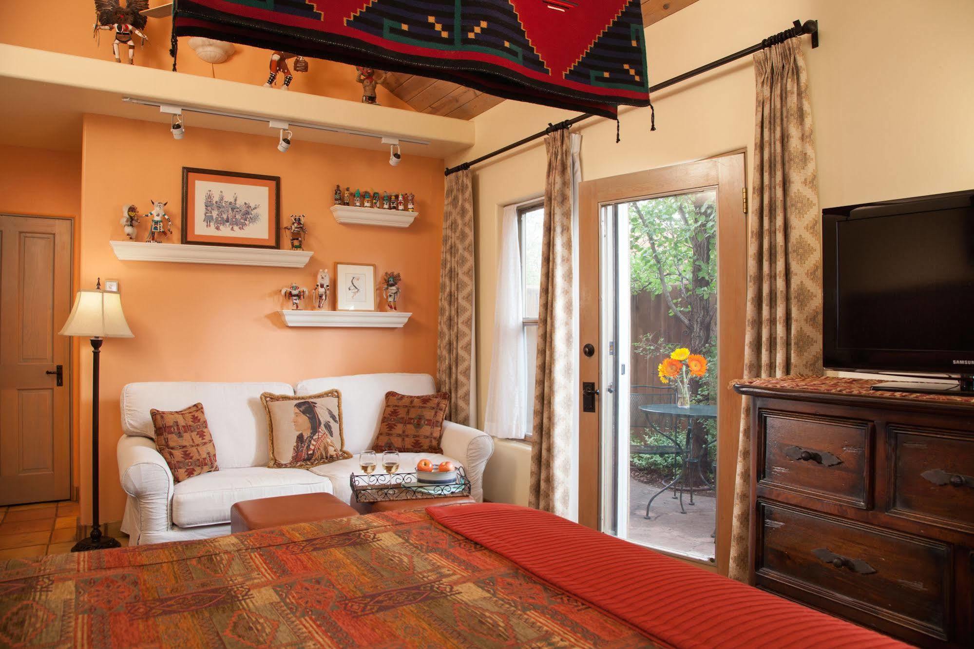 Four Kachinas B&B Inn ซานตาเฟ ภายนอก รูปภาพ