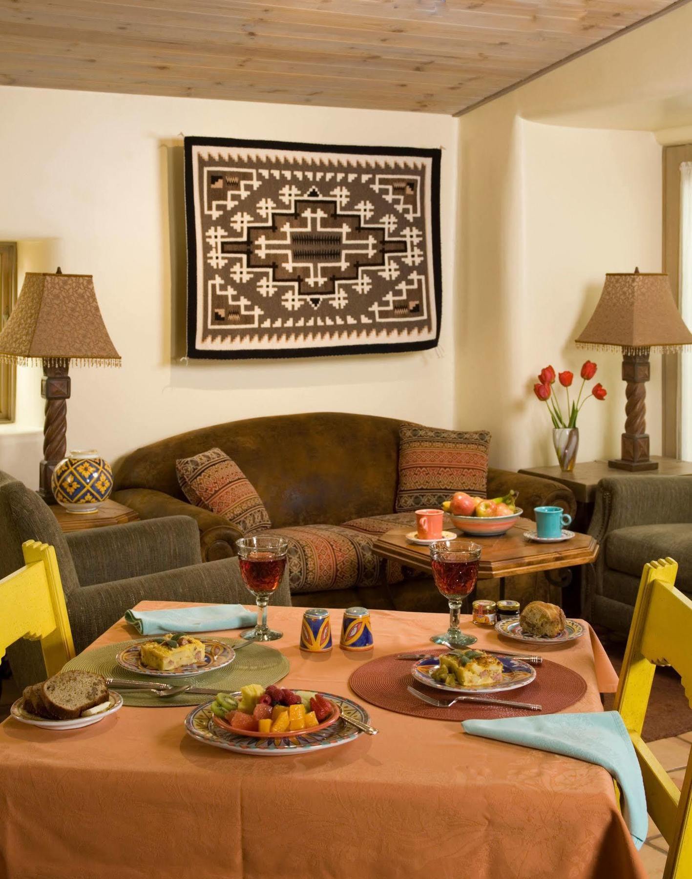 Four Kachinas B&B Inn ซานตาเฟ ภายนอก รูปภาพ